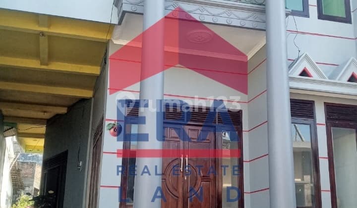 Rumah 2 Lantai Bagus SHM di Jalan Giripurno, Batu