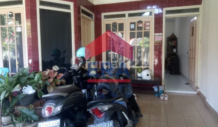 Rumah Bagus SHM di Jalan Candi Mendut , Malang