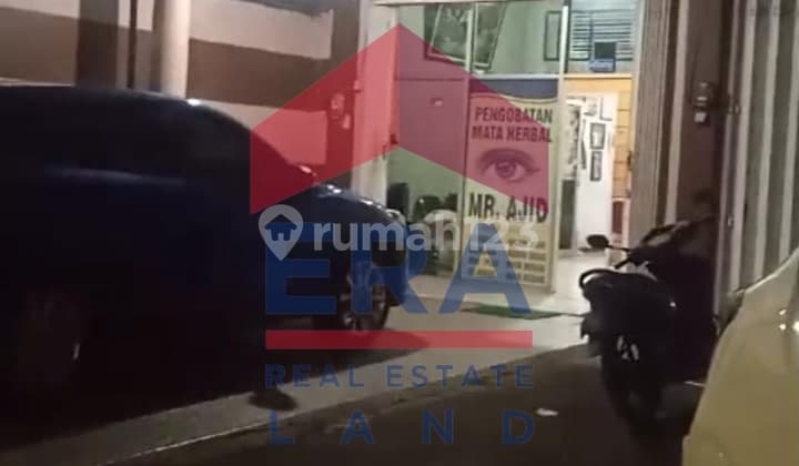 Shop House on Patimura Street, Batu 152 m with Certificate of Ownership