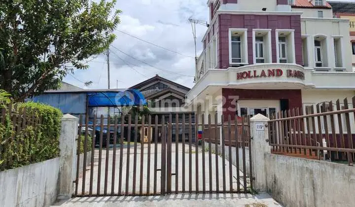 Rumah hitung tanah strategis tengah kota SHM Jl Raya Setiabudi