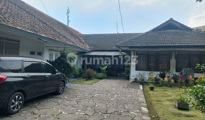 FOR SALE: DUTCH-ERA HOUSE LAND CALCULATION IN THE HEART OF SOREANG CITY