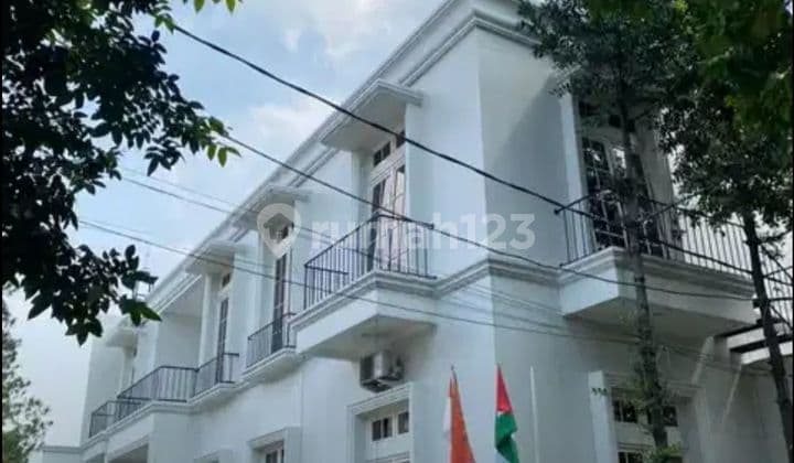 FOR SALE FULLY FURNISHED LUXURY & LUX HOME IN ARCAMANIK BANDUNG