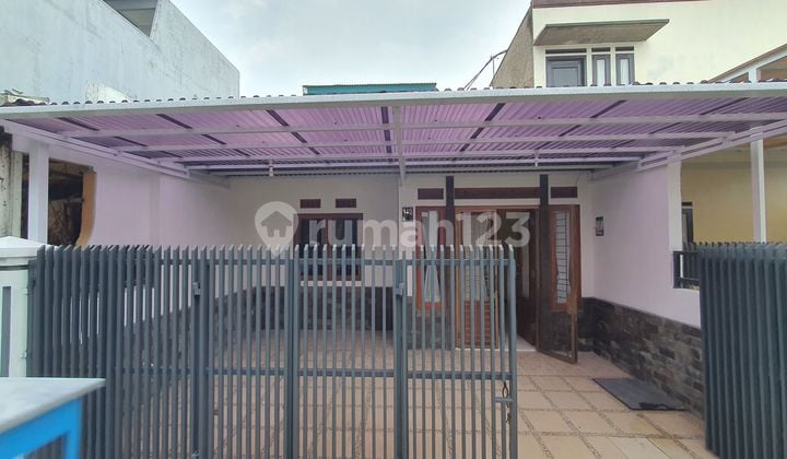 Dijual Rumah Asri Siap Huni Dekat Kampus di Sarijadi Bandung