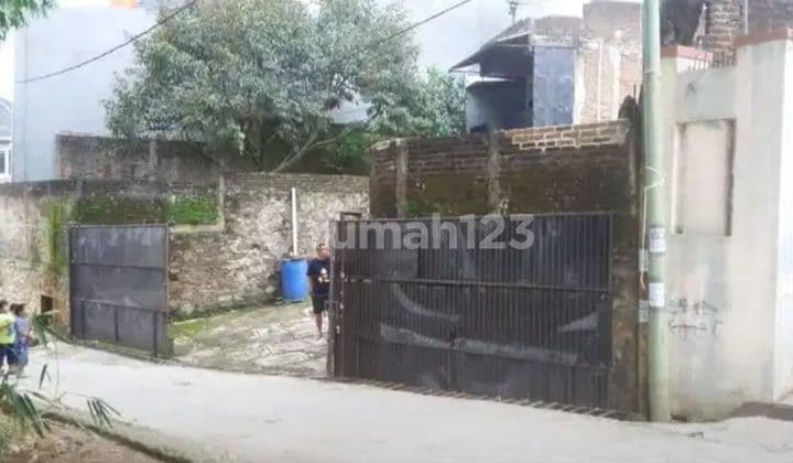 DIJUAL DIBAWAH HRG PASAR RUMAH TUA HITUNG TANAH DI LIGAR CIKUTRA