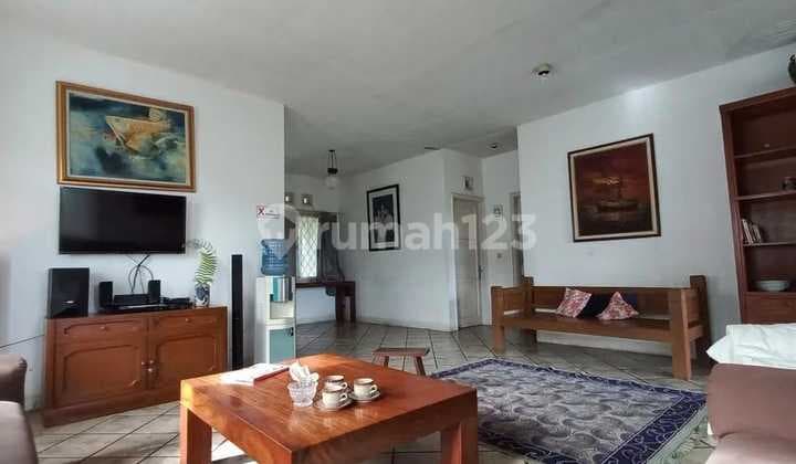 Villa AKTIF bagus view terbaik 210 m2 SHM Komplek Pramestha Dago