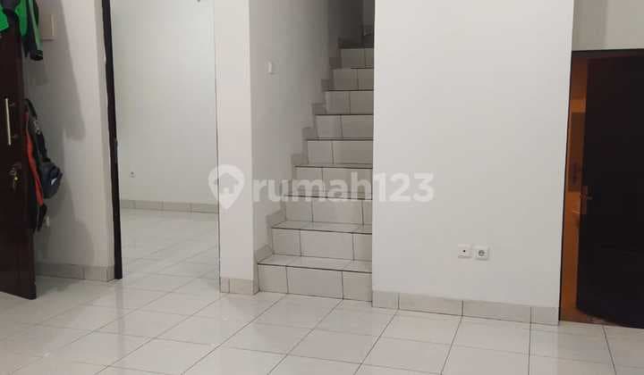 FOR RENT: MOST STRATEGIC, EXCELLENT, READY-TO-USE HOUSE IN TOURIST LEGEND AREA