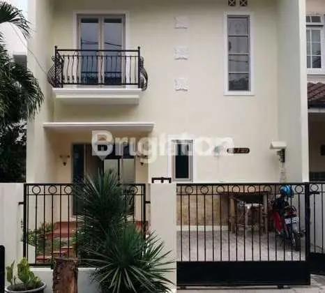 Beautiful Ready-to-Occupy Strategic House for Sale Near Toll, Hospital, TSM, Mall in Citragrand-Cibubur.