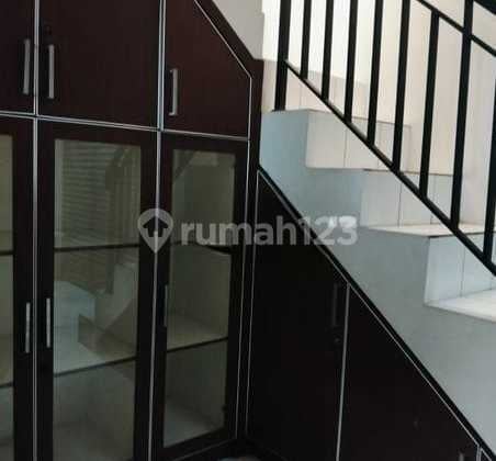 Dijual Cepat Rumah Bagus, Siap Huni, Strategis Legenda Wisata-Cibubur,