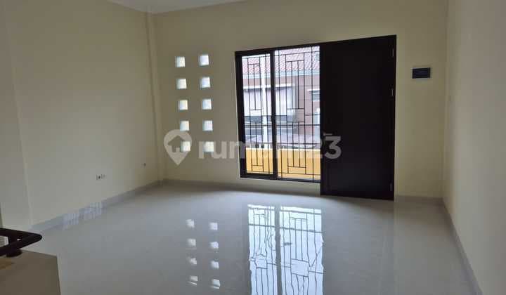 D Sewa Rumah Permata Buana