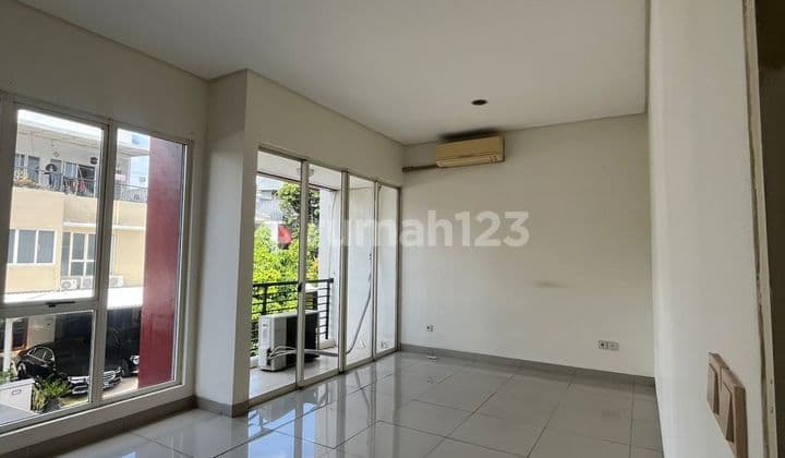 D Sewa Rumah Golf Lake