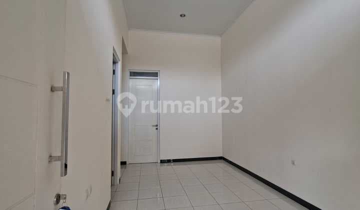 Jual Rumah Siap Huni, Bagus di Taman Kopo Indah 1 Bandung