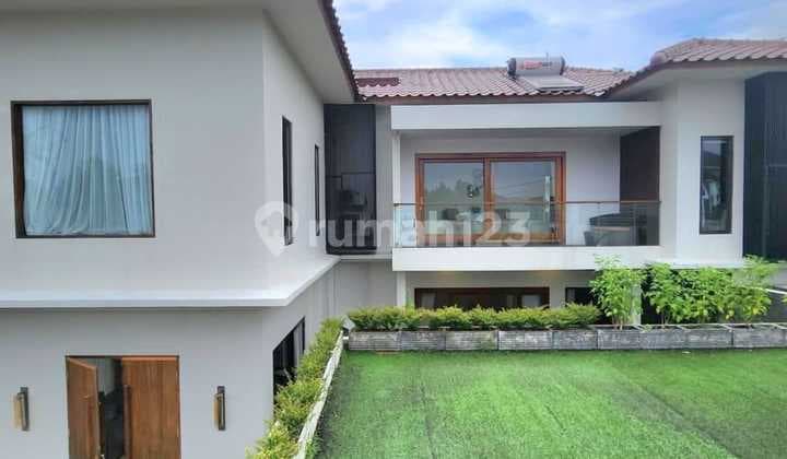 Rumah Modern Tropis Full Furnished Suasana Villa Bali di Pondok Labu