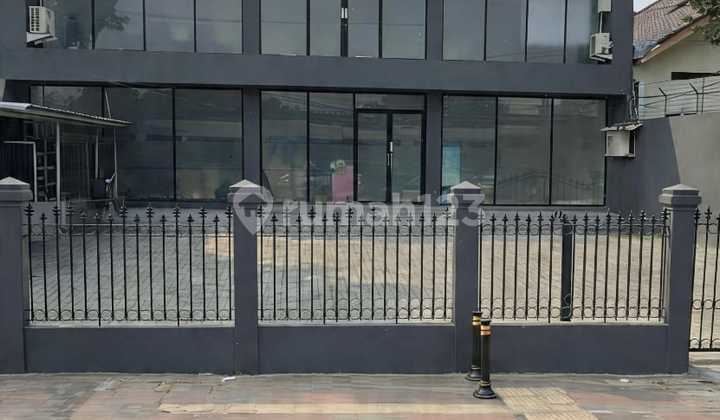 For Sale/Lease 2-Story Commercial Building on Roadside, Strategic Location in Tanah Kusir