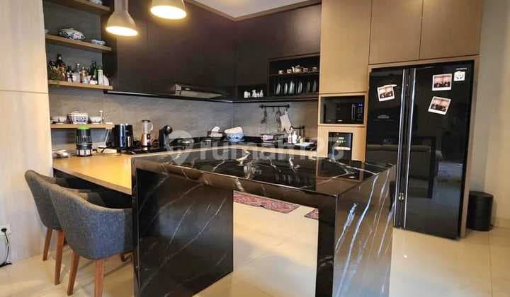 Rumah Modern Tropis Full Furnished Suasana Villa Bali di Pondok Labu