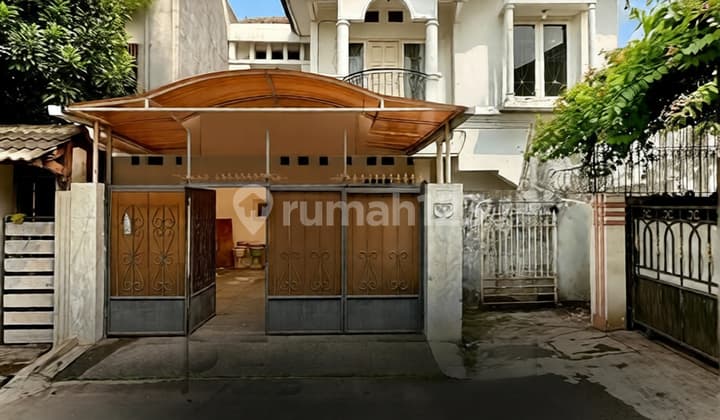 Rumah Dalam Komplek di Pejaten Barat Bebas Banjir