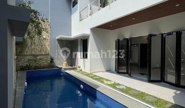 Turun Harga! Dijual Rumah Baru - Kebayoran Baru, Jakarta Selatan