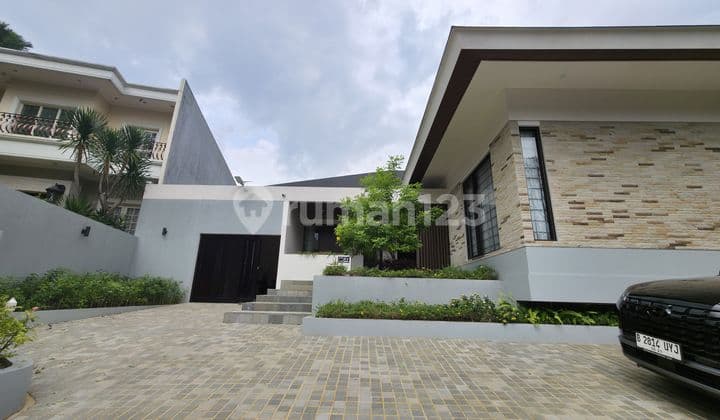 Rumah Mewah Baru Di Taman Tirta Golf Bsd Tangerang