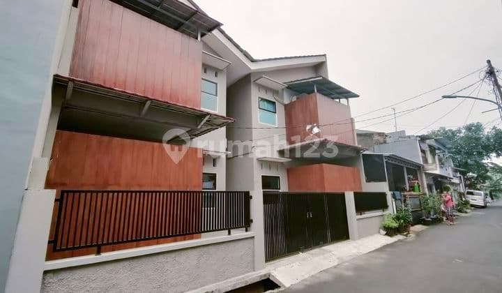 Rumah Kontrakan 8 Pintu Bagus Murah di Jakarta Timur