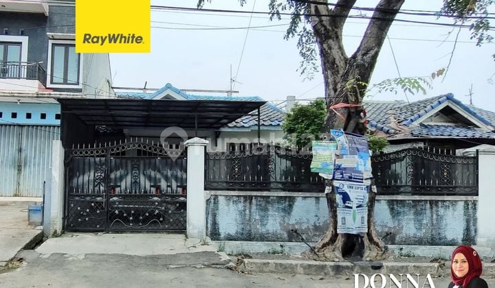 Rumah di Pinggir Jalan Ramai di Harapan Indah bisa untuk Usaha