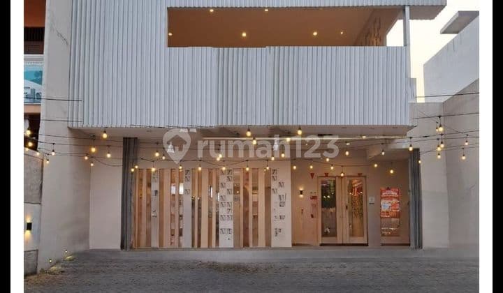 Tempat Usaha Strategis di Jalan Raya Jatiwaringin Pondok Gede