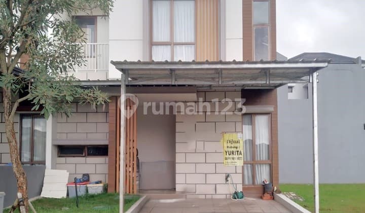 Dijual Rumah Modern Ada Club House di Lausanne Park