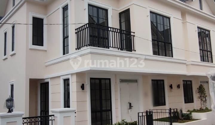 Dijual Rumah Modern 2 Lantai Bagus di Lavon 2 Cluster Margonite