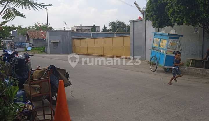 Lokasi gudang pinggir jalan raya, bisa masuk kontainer