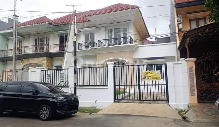 Rumah 2 lantai dalam cluster harapan indah Regency sudah renovasi