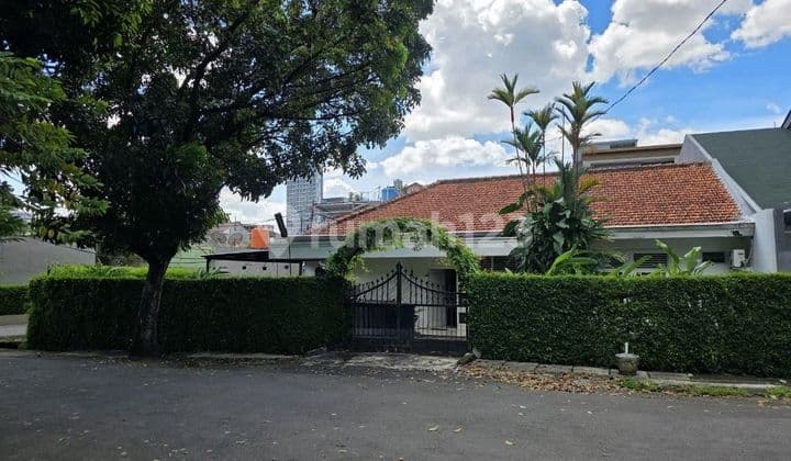 2-Story House Corner Position Next to Main Road South Jakarta Pancoran