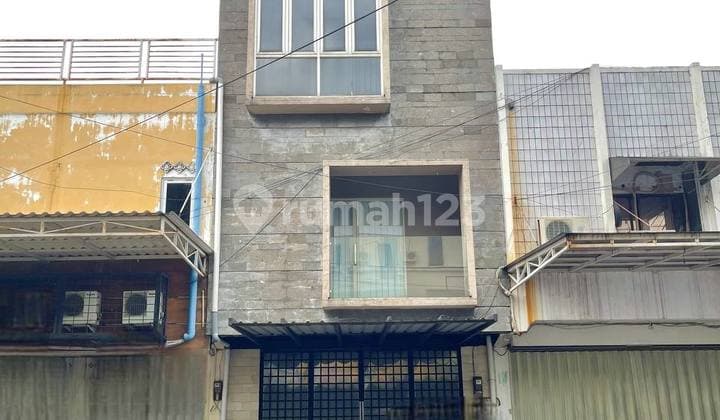 Ruko di Ngagel Jaya Indah 3 Lantai Strategis Full AC + Furnished