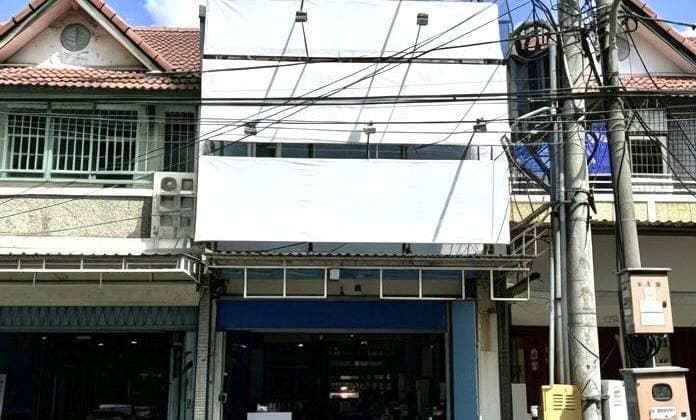 Shop/Suite on 0 Jalan Raya Mulyosari, 2.5 Floors, Busy and Strategic Area