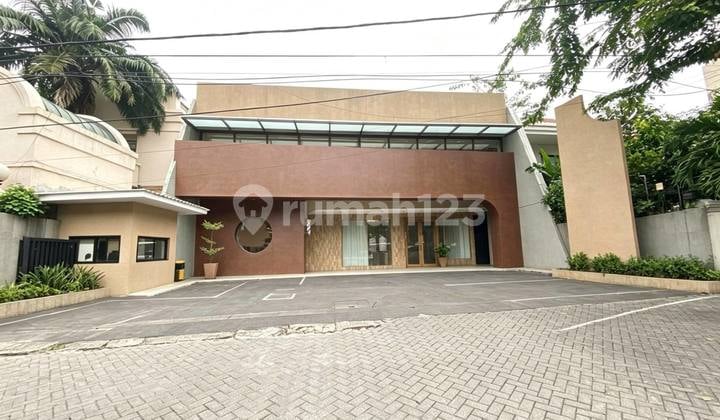 Rental of Commercial Space on Raya Dharmahusada Indah Merr, Ground Floor Position