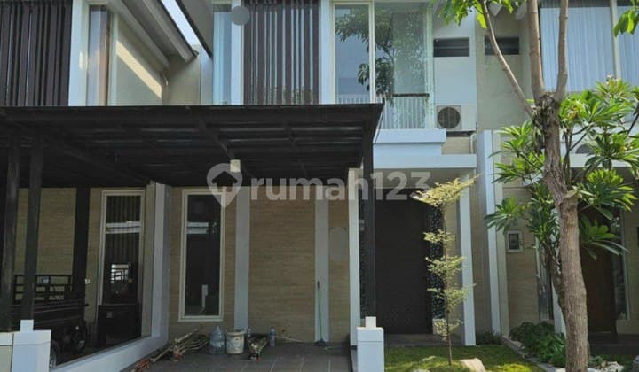 Rumah Northwest Park 3 Lantai 6 Kamar Sudah Renovasi Semi Furnish