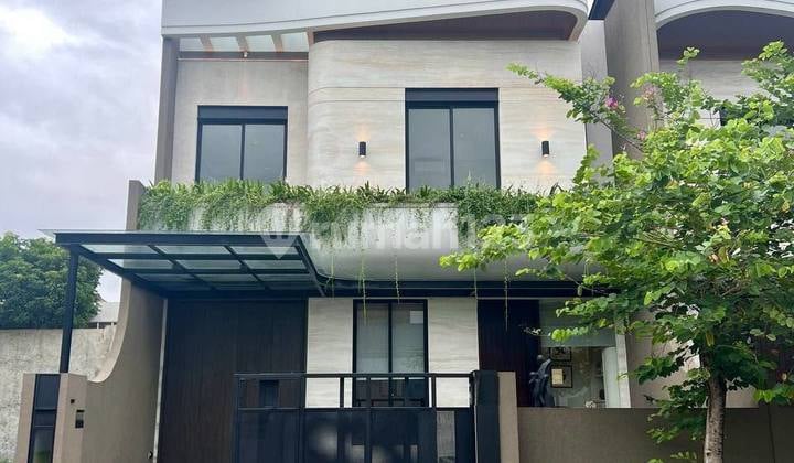 Rumah Mewah Graha Famili 2 LT Lebar 10 Include Lift + Furnished