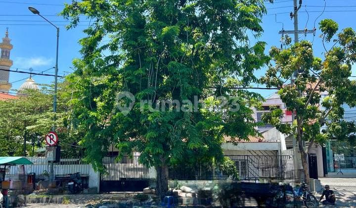 Rumah Usaha Jalan Karang Menjangan 8 Kamar di Pusat Kota Surabaya