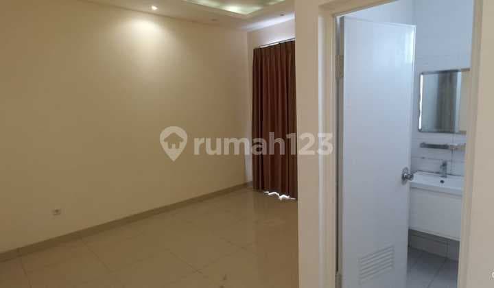 Rumah siap huni di green lake city cluster amerika east coast