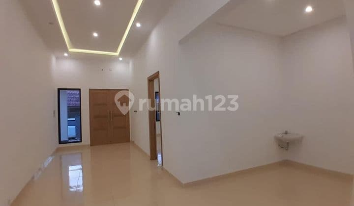 Rumah cantik di BSD Sudah Renovasi
