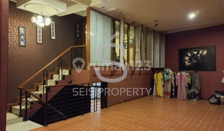 FOR RENT: SHOPHOUSE ON KARAPITAN STREET, LENGKONG, BANDUNG