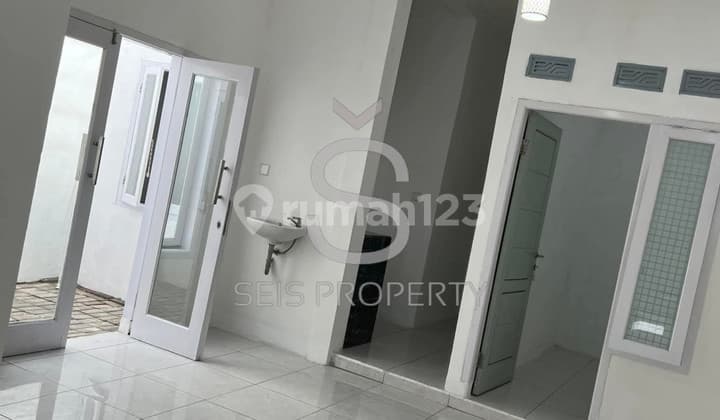 DIJUAL RUMAH SIAP UNTUK DIHUNI KOSONGAN DI SARIJADI KOTA BANDUNG