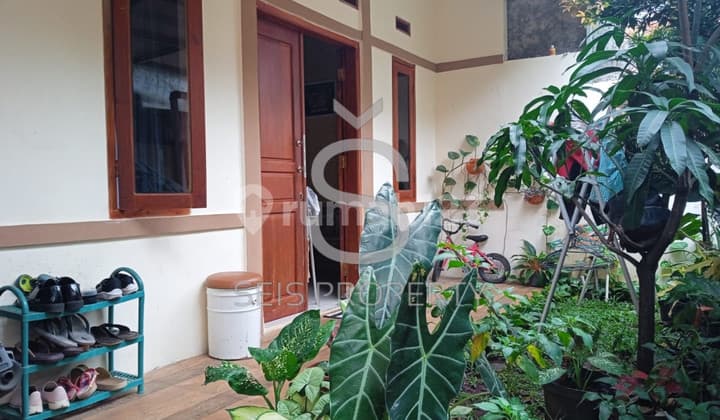 FOR SALE, A SERENE AND COMFORTABLE HOUSE IN CIPAGERAN, NORTH CIMAHI