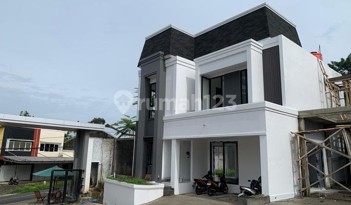 Dijual Rumah Baru Nempel Jalan Raya Unnes Semarang.