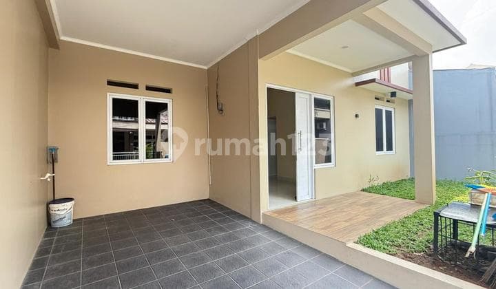 Di Jual Rrumah Mewah dan Siap Huni dan Bebas Banjir.dipekayon Bekasi Selatan