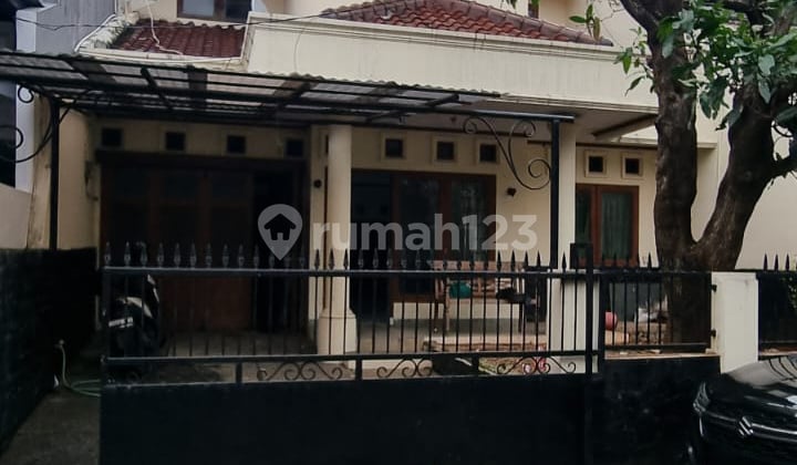 For Sale! Rumah Siap Huni 2 Lantai di Rempoa - Dekat ke Bintaro dan Jaksel!