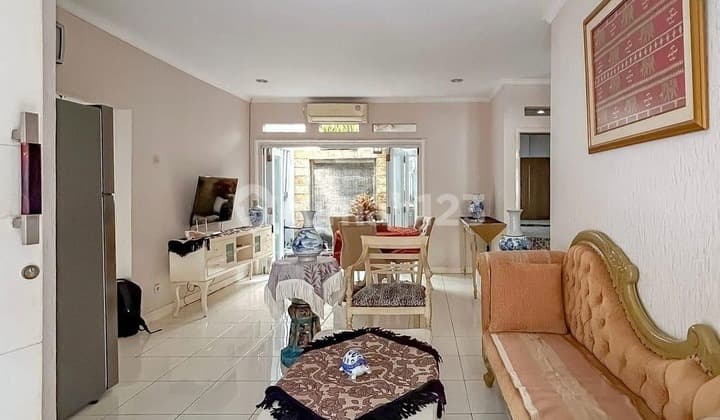 Rumah Cantik Siap Huni di Bintaro Sektor 9, Harga Nego!
