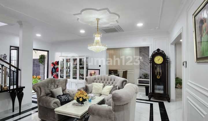 Rumah Mewah Bangunan Modern dan Siap Huni di Kencana Loka BSD - Dekat Stasiun dan Akses Toll