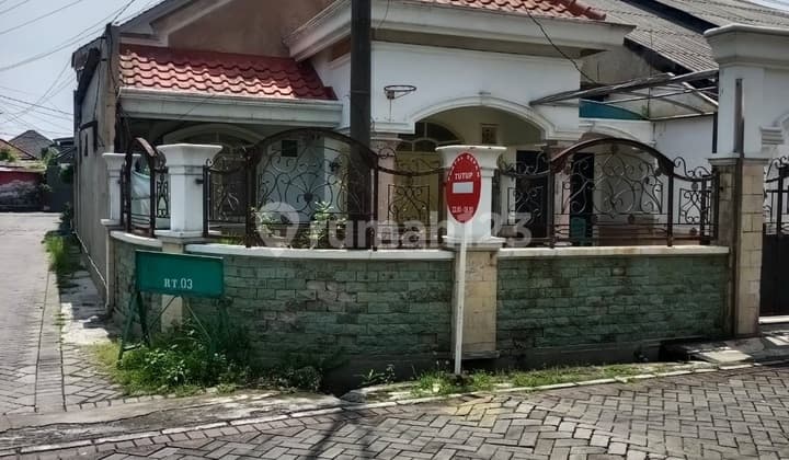 Dijual Rumah SHM di Jalan Kemlaten Kedurus Surabaya