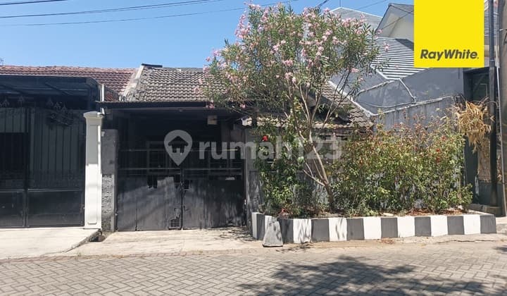 Dijual Rumah di Raya Wiguna Selatan Surabaya