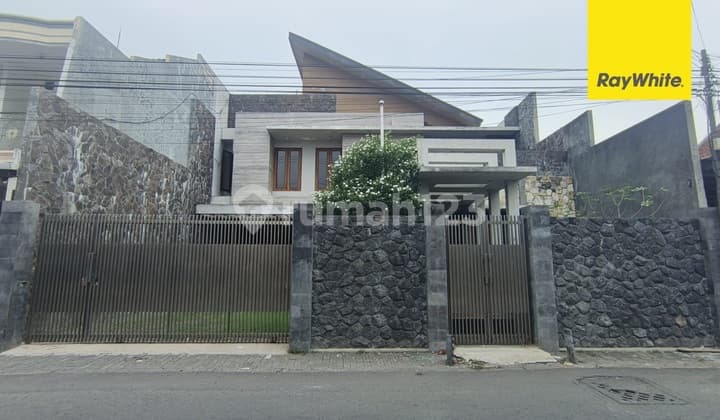 Dijual Rumah di Jalan Karah Jambangan Surabaya