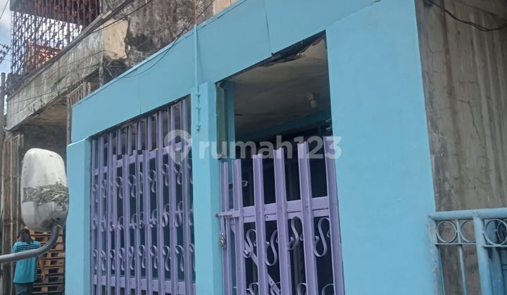 Rumah Disewakan Dijalan Simokerto Surabaya Rumah Disewakan Dijalan Simokerto Surabaya