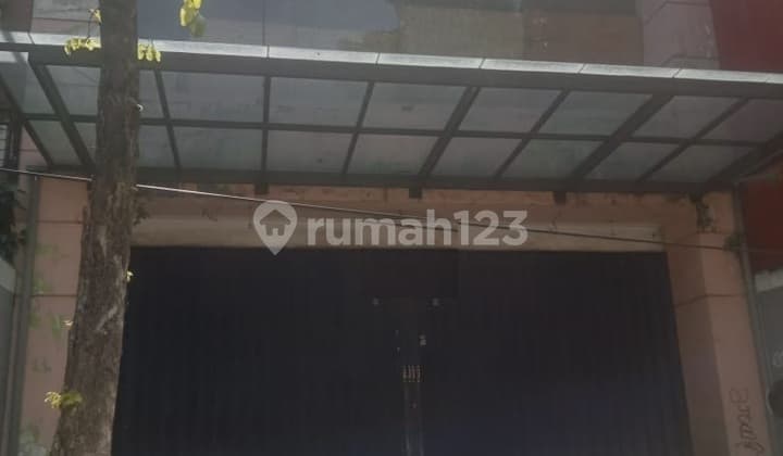 Shop House for Rent on Urip Sumoharjo Street, Central Surabaya